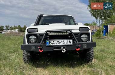 Позашляховик / Кросовер ВАЗ 21214 / 4x4 2008 в 