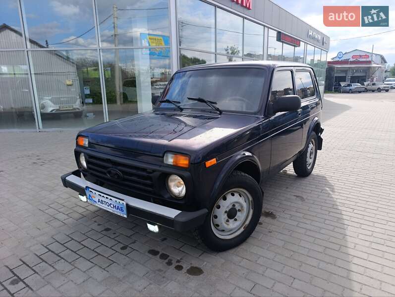 Внедорожник / Кроссовер ВАЗ 21214 / 4x4 2017 в 