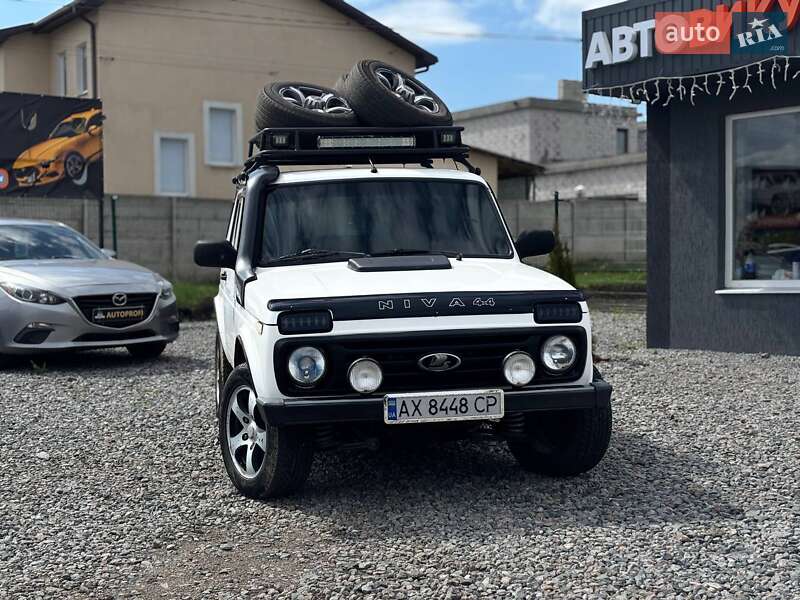 Внедорожник / Кроссовер ВАЗ / Lada 21214 / 4x4 2011 в Харькове