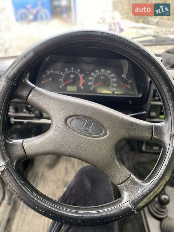 Внедорожник / Кроссовер ВАЗ / Lada 21214 / 4x4 2011 в Першотравенске фото 6 Внедорожник / Кроссовер ВАЗ / Lada 21214 / 4x4 2011 в Першотравенске