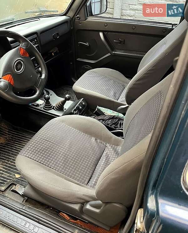 Внедорожник / Кроссовер ВАЗ / Lada 21214 / 4x4 2011 в Харькове