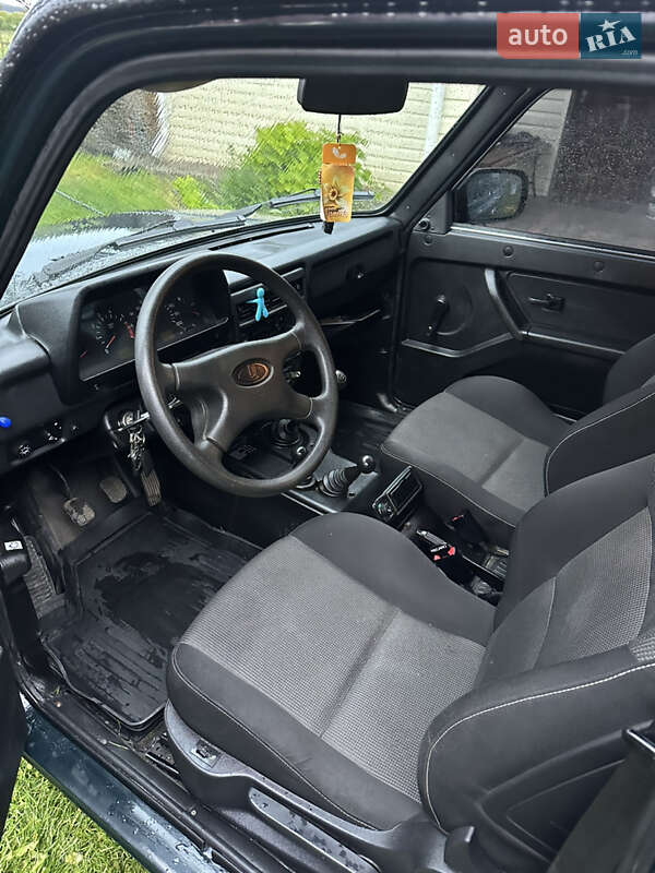 Внедорожник / Кроссовер ВАЗ / Lada 21214 / 4x4 2012 в Золочеве