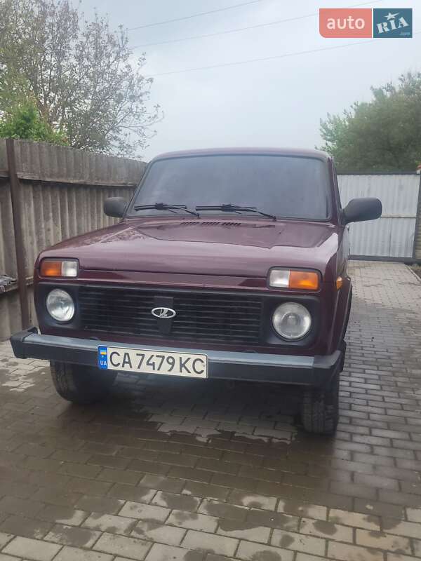 Внедорожник / Кроссовер ВАЗ 21214 / 4x4 2010 в 