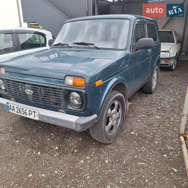 Внедорожник / Кроссовер ВАЗ / Lada 21214 / 4x4 2010 в Киеве