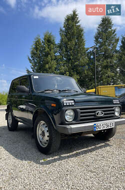 Позашляховик / Кросовер ВАЗ 21214 / 4x4 2017 в Заліщиках
