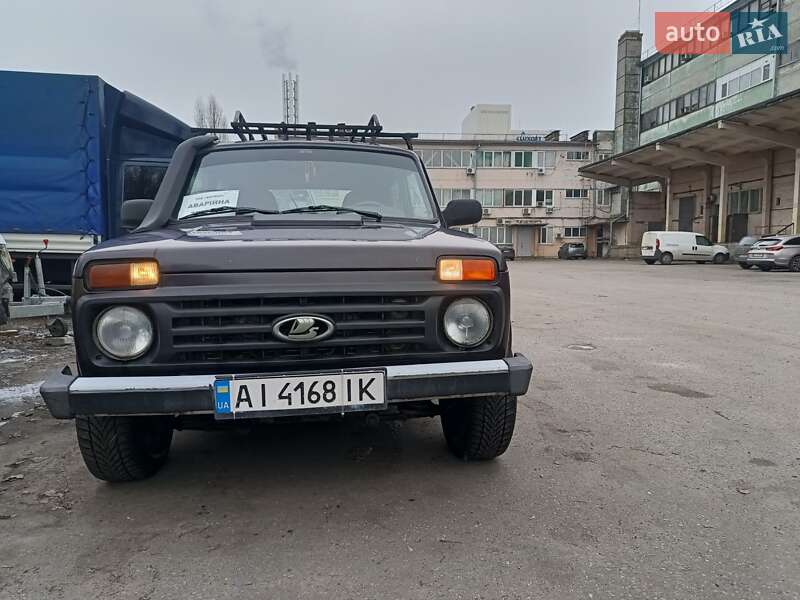 Позашляховик / Кросовер ВАЗ 21214 / 4x4 2015 в 