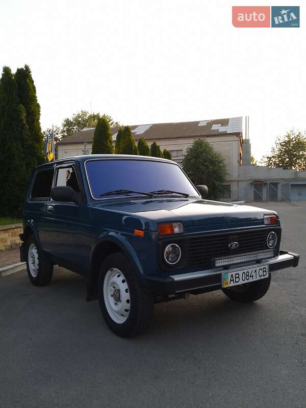 Внедорожник / Кроссовер ВАЗ / Lada 21214 / 4x4 2011 в Тростянце