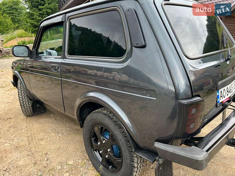 Внедорожник / Кроссовер ВАЗ / Lada 21214 / 4x4 2018 в Хусте