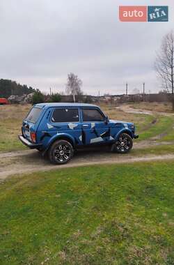Внедорожник / Кроссовер ВАЗ 21214 / 4x4 2007 в 