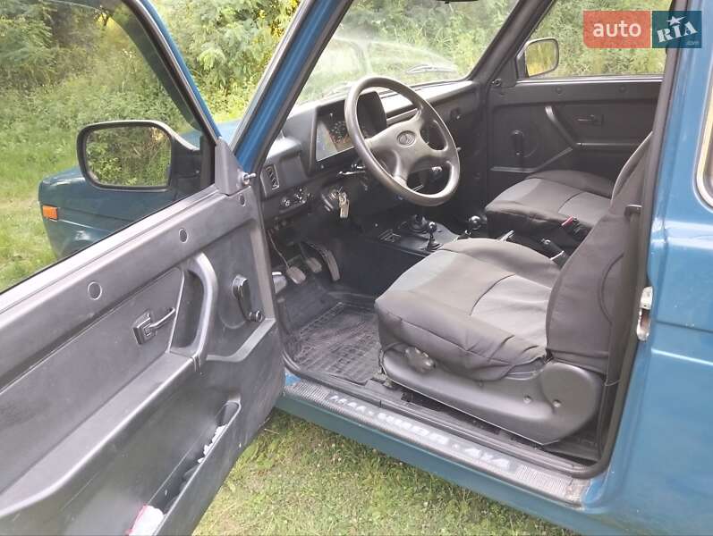 Внедорожник / Кроссовер ВАЗ / Lada 21214 / 4x4 2012 в Кременчуге