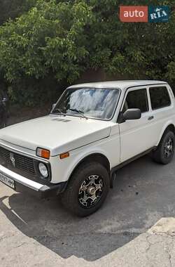 Внедорожник / Кроссовер ВАЗ 21214 / 4x4 2011 в Киеве