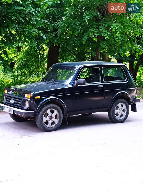 Внедорожник / Кроссовер ВАЗ / Lada 21214 / 4x4 2016 в Ямполе фото 19 Внедорожник / Кроссовер ВАЗ / Lada 21214 / 4x4 2016 в Ямполе