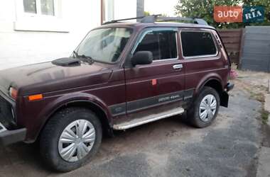 Позашляховик / Кросовер ВАЗ 21214 / 4x4 2011 в Ніжині