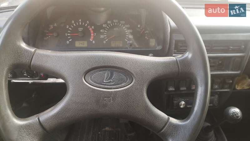 Внедорожник / Кроссовер ВАЗ / Lada 21214 / 4x4 2010 в Кобеляках