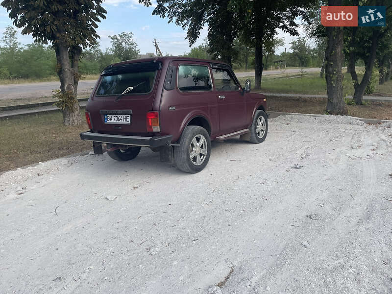 Внедорожник / Кроссовер ВАЗ / Lada 21214 / 4x4 2008 в Бобринце