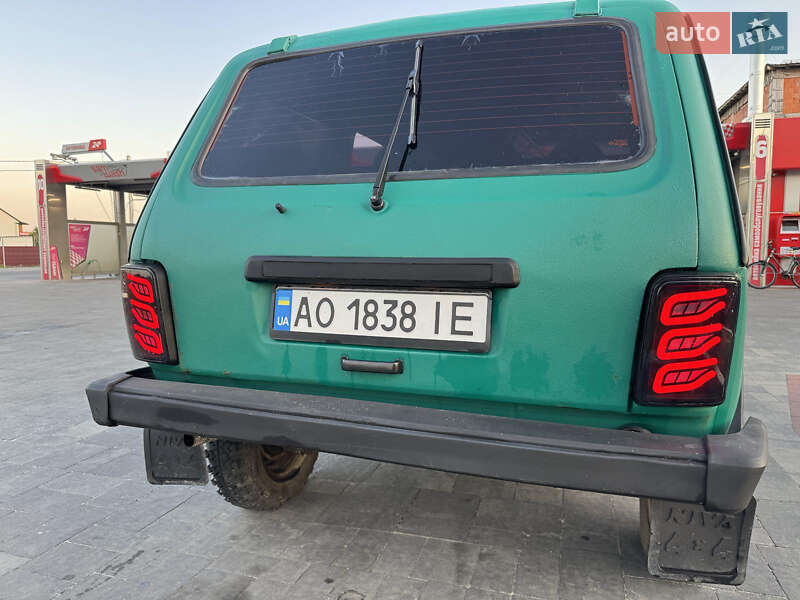 Внедорожник / Кроссовер ВАЗ / Lada 21214 / 4x4 2016 в Хусте