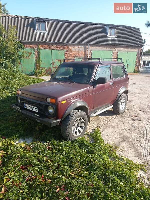 Внедорожник / Кроссовер ВАЗ / Lada 21214 / 4x4 2012 в Кременчуге
