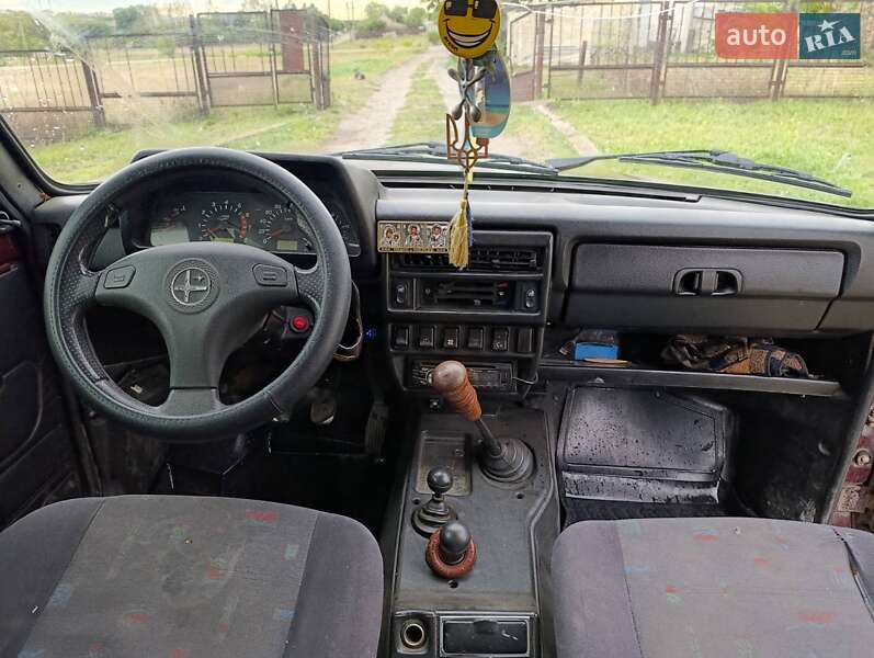 Внедорожник / Кроссовер ВАЗ / Lada 21214 / 4x4 2011 в Вольнянске