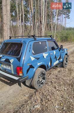 Позашляховик / Кросовер ВАЗ 21214 / 4x4 2007 в Лебедині