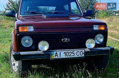 Внедорожник / Кроссовер ВАЗ 21214 / 4x4 2011 в Киеве