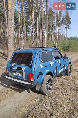 Позашляховик / Кросовер ВАЗ 21214 / 4x4 2007 в Лебедині