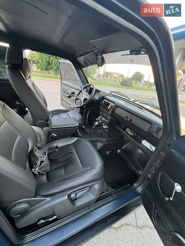 Внедорожник / Кроссовер ВАЗ / Lada 21214 / 4x4 2007 в Конотопе