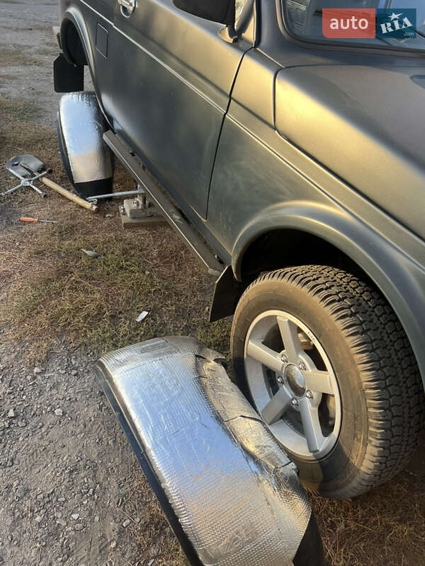 Внедорожник / Кроссовер ВАЗ / Lada 21214 / 4x4 2007 в Конотопе