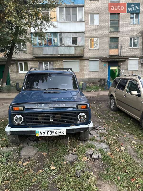 Внедорожник / Кроссовер ВАЗ / Lada 21214 / 4x4 2009 в Первомайске