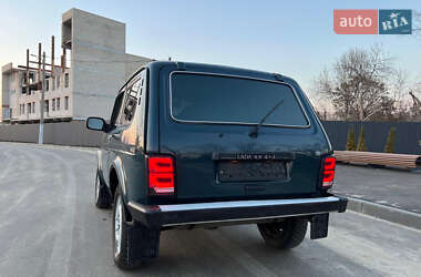 Внедорожник / Кроссовер ВАЗ 21214 / 4x4 2010 в 