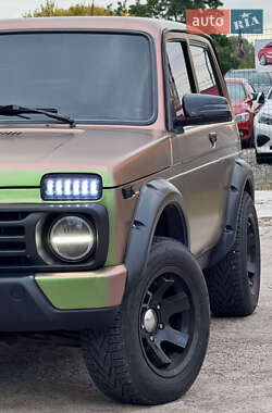 Позашляховик / Кросовер ВАЗ 21214 / 4x4 2014 в 