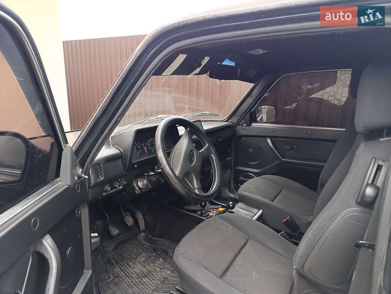 Позашляховик / Кросовер ВАЗ / Lada 21214 / 4x4 2012 в Любешові