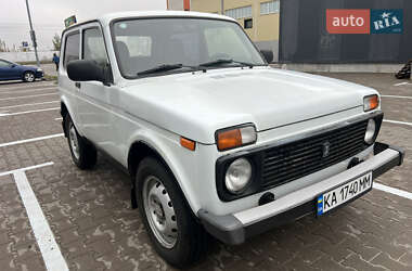 Внедорожник / Кроссовер ВАЗ 21214 / 4x4 2015 в Киеве