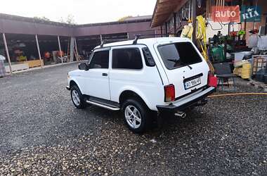 Позашляховик / Кросовер ВАЗ 21214 / 4x4 2012 в Виноградові