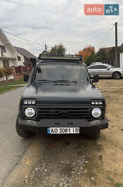 Позашляховик / Кросовер ВАЗ 21214 / 4x4 2008 в Ужгороді