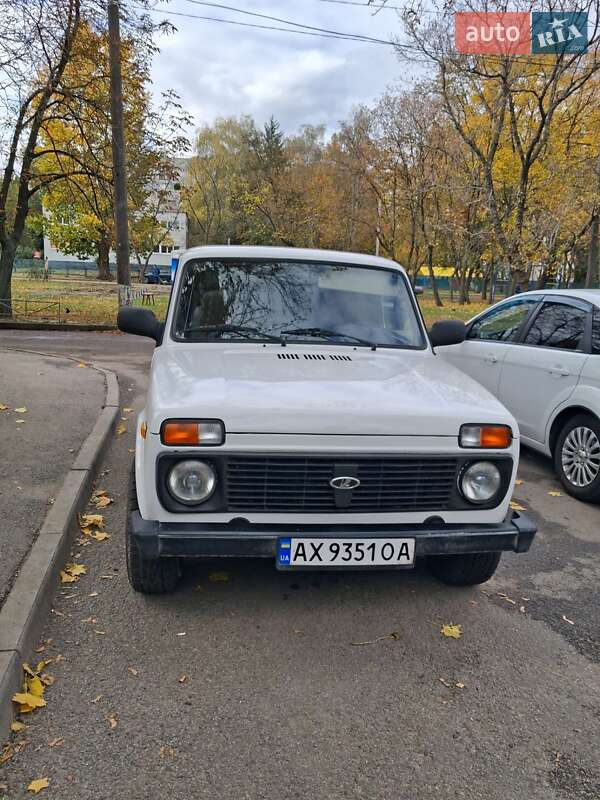 Внедорожник / Кроссовер ВАЗ / Lada 21214 / 4x4 2012 в Харькове фото 6 Внедорожник / Кроссовер ВАЗ / Lada 21214 / 4x4 2012 в Харькове