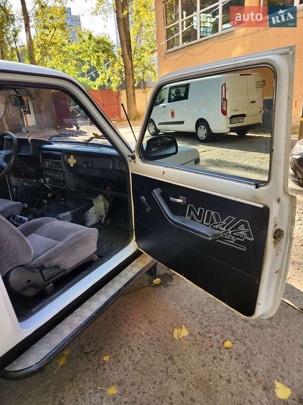 Позашляховик / Кросовер ВАЗ / Lada 21214 / 4x4 2007 в Одесі