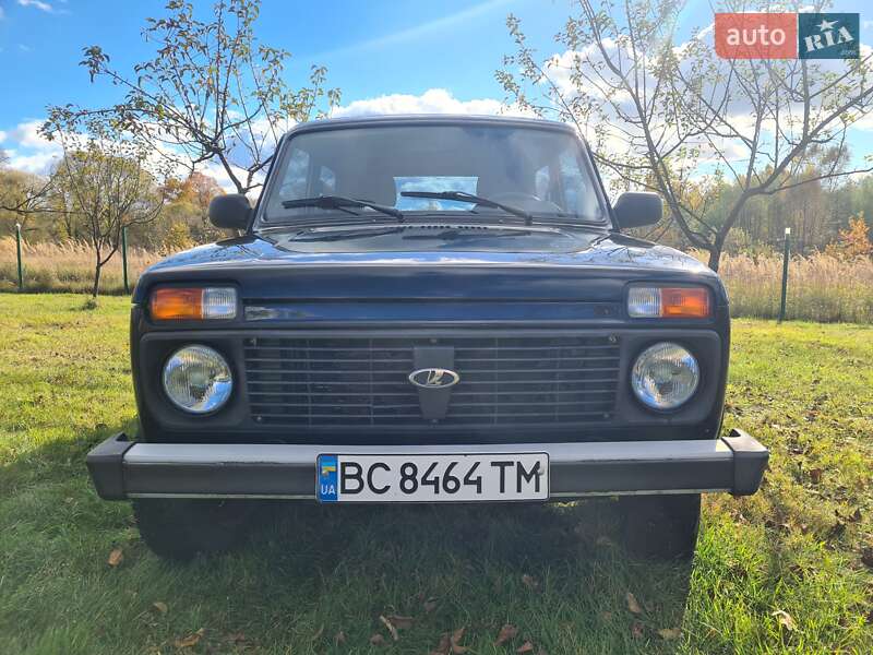 Внедорожник / Кроссовер ВАЗ / Lada 21214 / 4x4 2015 в Львове