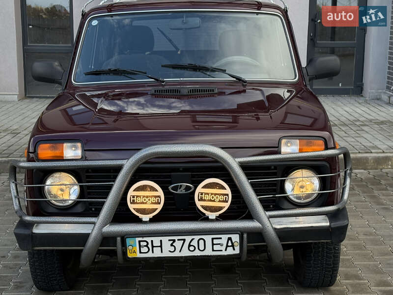 Позашляховик / Кросовер ВАЗ / Lada 21214 / 4x4 2011 в Одесі