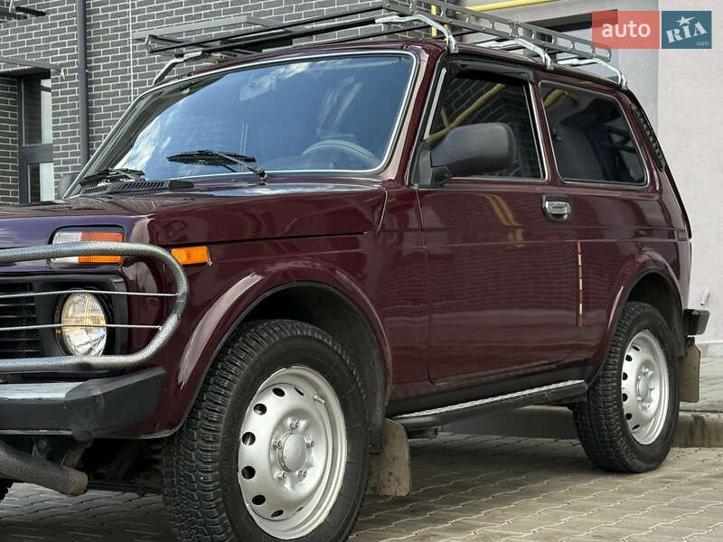 Позашляховик / Кросовер ВАЗ / Lada 21214 / 4x4 2011 в Одесі