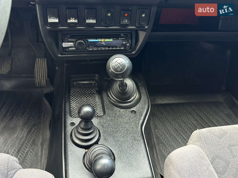 Позашляховик / Кросовер ВАЗ / Lada 21214 / 4x4 2011 в Одесі