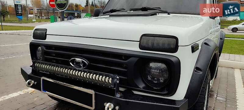 Позашляховик / Кросовер ВАЗ / Lada 21214 / 4x4 2011 в Харкові