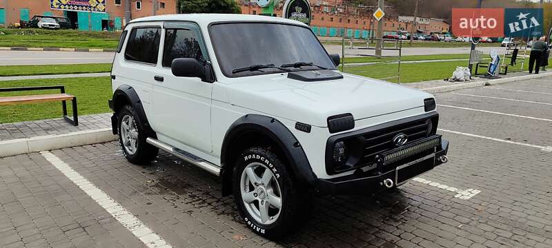 Позашляховик / Кросовер ВАЗ / Lada 21214 / 4x4 2011 в Харкові