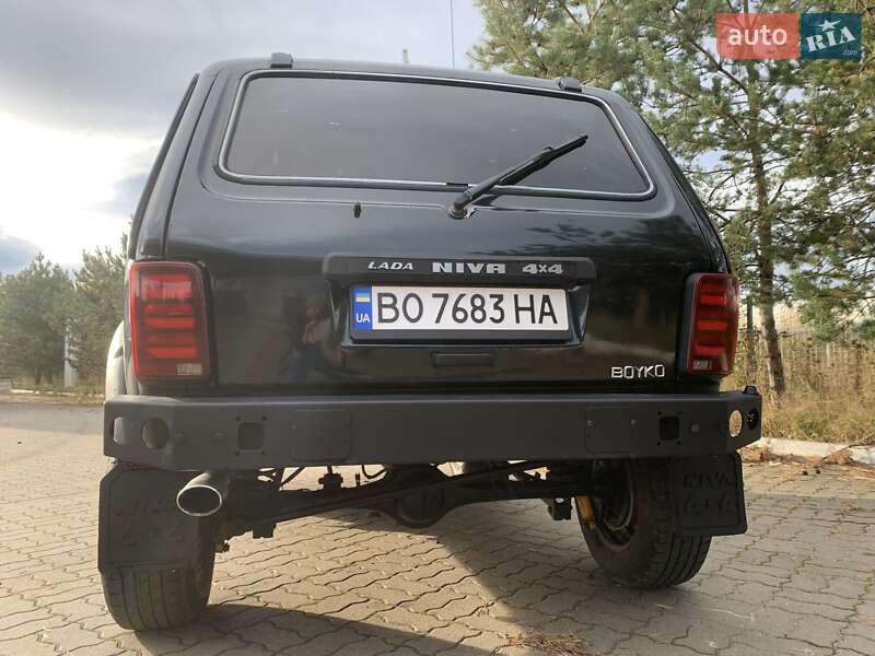 Внедорожник / Кроссовер ВАЗ / Lada 21214 / 4x4 2016 в Малой Турье