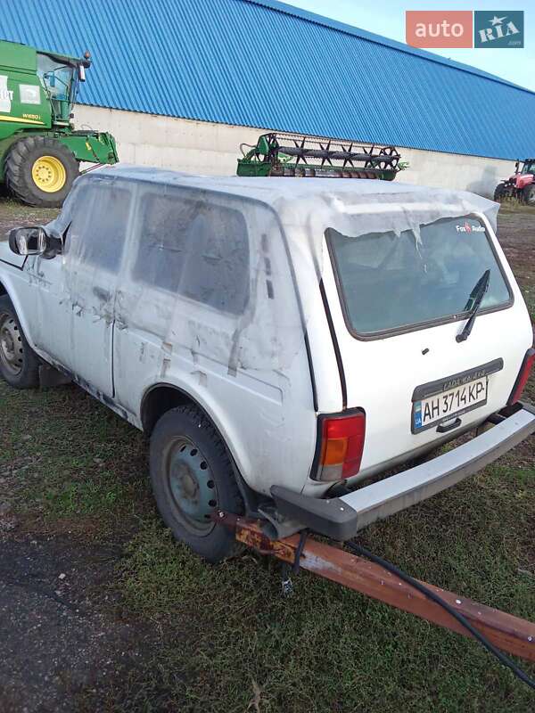 Позашляховик / Кросовер ВАЗ / Lada 21214 / 4x4 2015 в Дніпрі