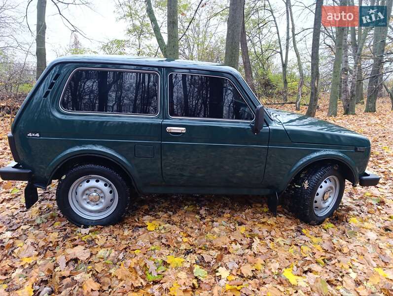 Позашляховик / Кросовер ВАЗ / Lada 21214 / 4x4 2008 в Умані