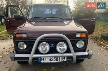 Позашляховик / Кросовер ВАЗ 21214 / 4x4 2013 в Лохвиці