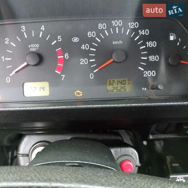 Позашляховик / Кросовер ВАЗ / Lada 21214 / 4x4 2015 в Липовій Долині