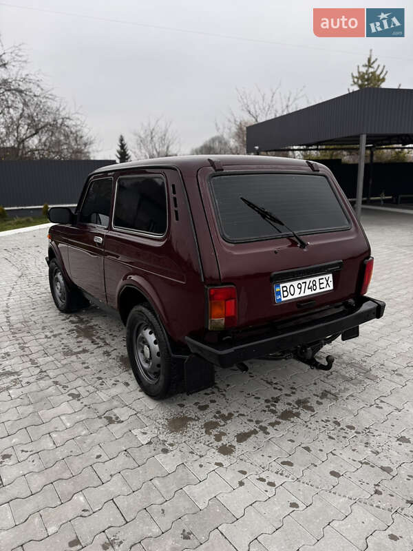 Внедорожник / Кроссовер ВАЗ / Lada 21214 / 4x4 2014 в Подволочиске