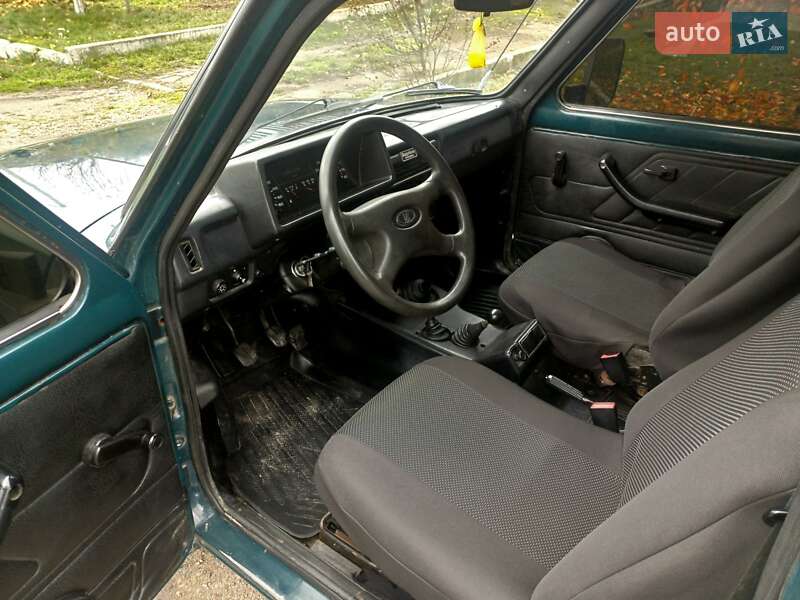 Позашляховик / Кросовер ВАЗ / Lada 21214 / 4x4 2003 в Первомайську фото 3 Позашляховик / Кросовер ВАЗ / Lada 21214 / 4x4 2003 в Первомайську