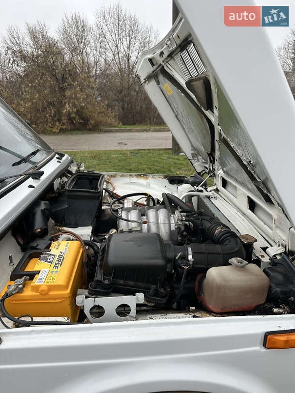 Внедорожник / Кроссовер ВАЗ / Lada 21214 / 4x4 2008 в Каменском фото 10 Внедорожник / Кроссовер ВАЗ / Lada 21214 / 4x4 2008 в Каменском